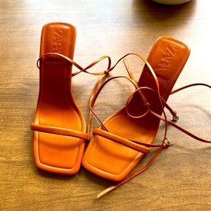 NWOT Zara Tied Leather Heel Sandals